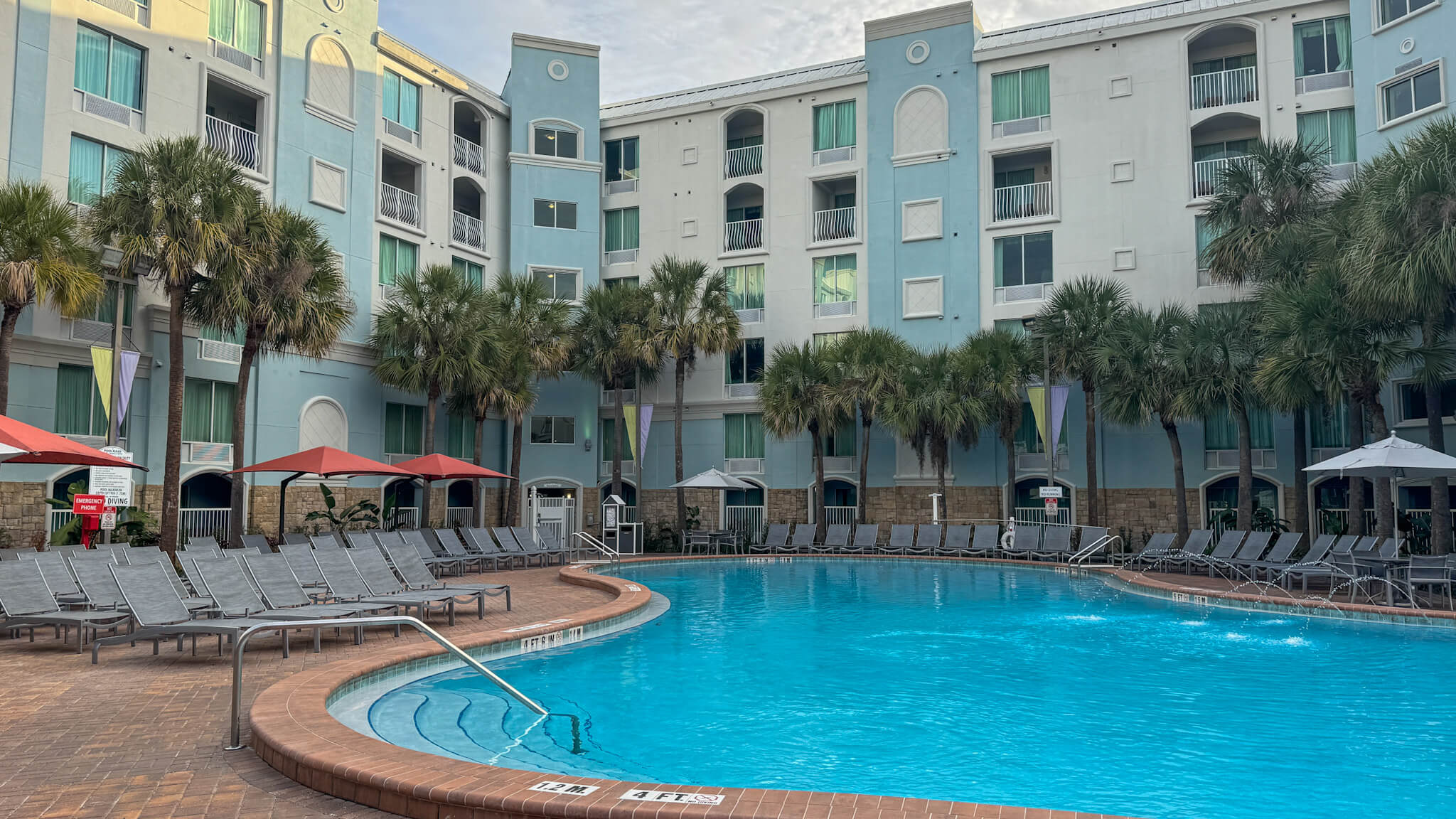 Disney Good Neighbor Hotel - Where to stay near Walt Disney World - the Holiday Inn Resort Orlando Lake Buena Vista.